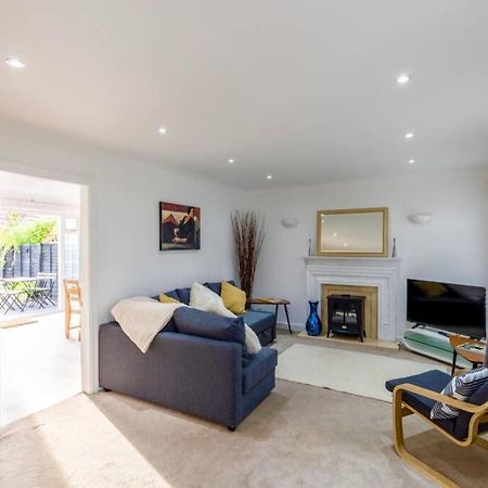 A Cheerful Three Bedroom House In Leafy Lytham Lytham St Annes Exteriör bild